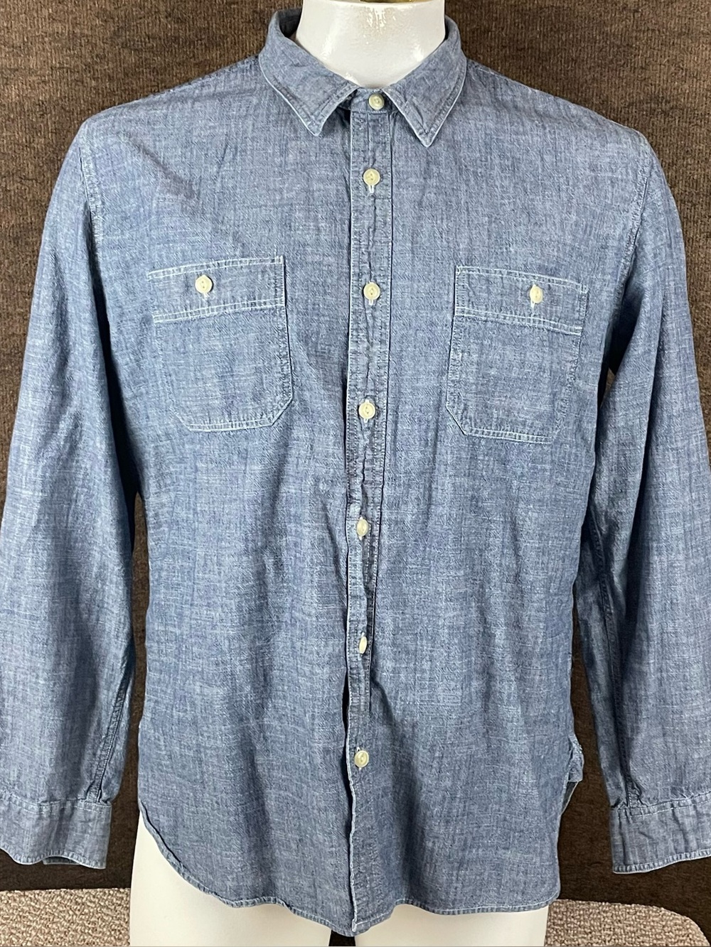 J Crew Shirt Mens XL Blue Denim Chambray Button Up Long Sleeve Chin Strap 382